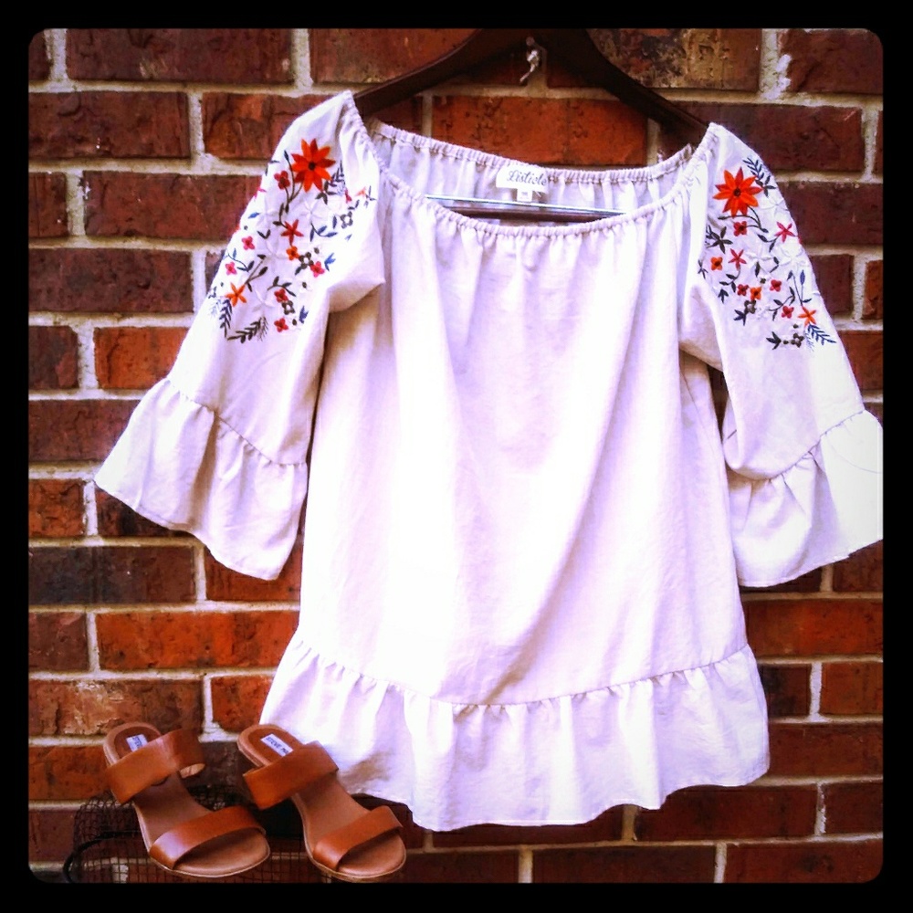 Boutique  Women's Closet Clean Out